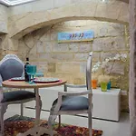 Charming 1-bed In Historic By Sf Homes Lägenhet Valletta
