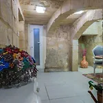 Charming 1-bed In Historic By Sf Homes * Valletta