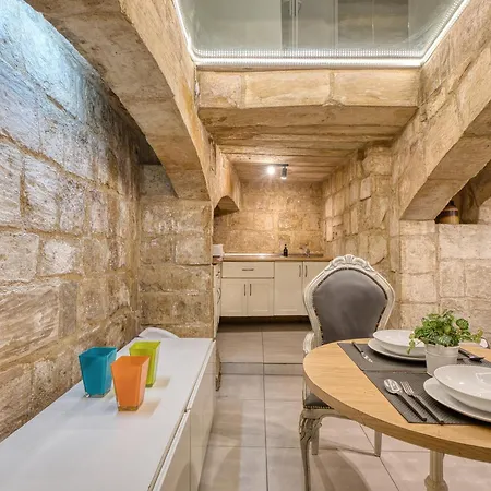 Charming 1-bed In Historic By Sf Homes Apartamento La Valeta